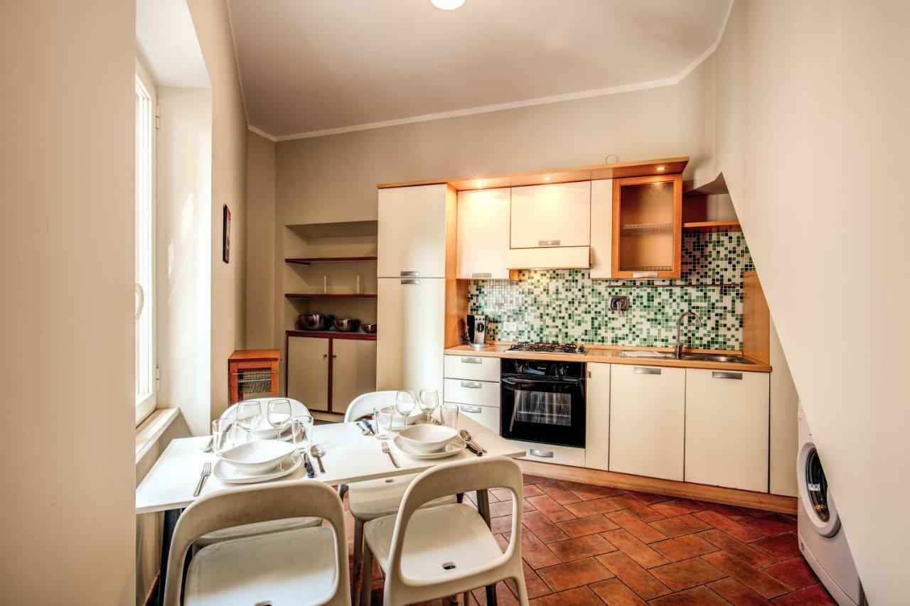 Appartamento Via Del Monte Della Farina Rome Buitenkant foto
