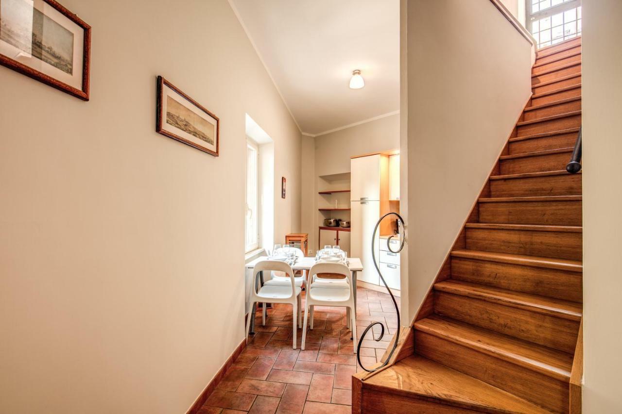 Appartamento Via Del Monte Della Farina Rome Buitenkant foto